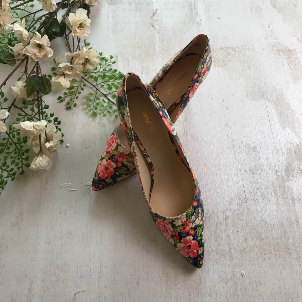 Nine West Margot Dark Pink Multicolor Floral - Picture 2 of 5